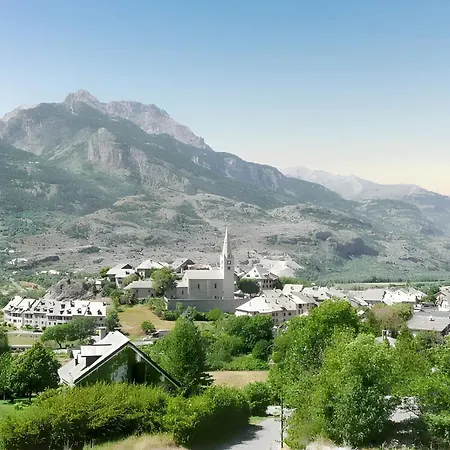 Appartement Paisible A Saint-crepin Avec Vue Sur La Montagne